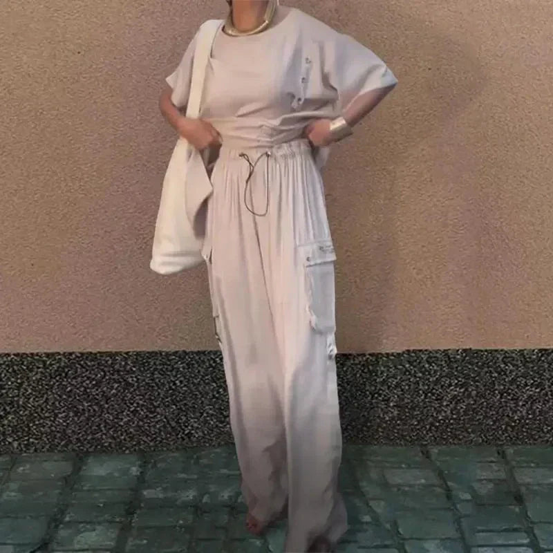 ✨New Arrival✨【🔥2-piece set】💖Women's Round Neck T-Shirt and Trousers Two-Piece Suit