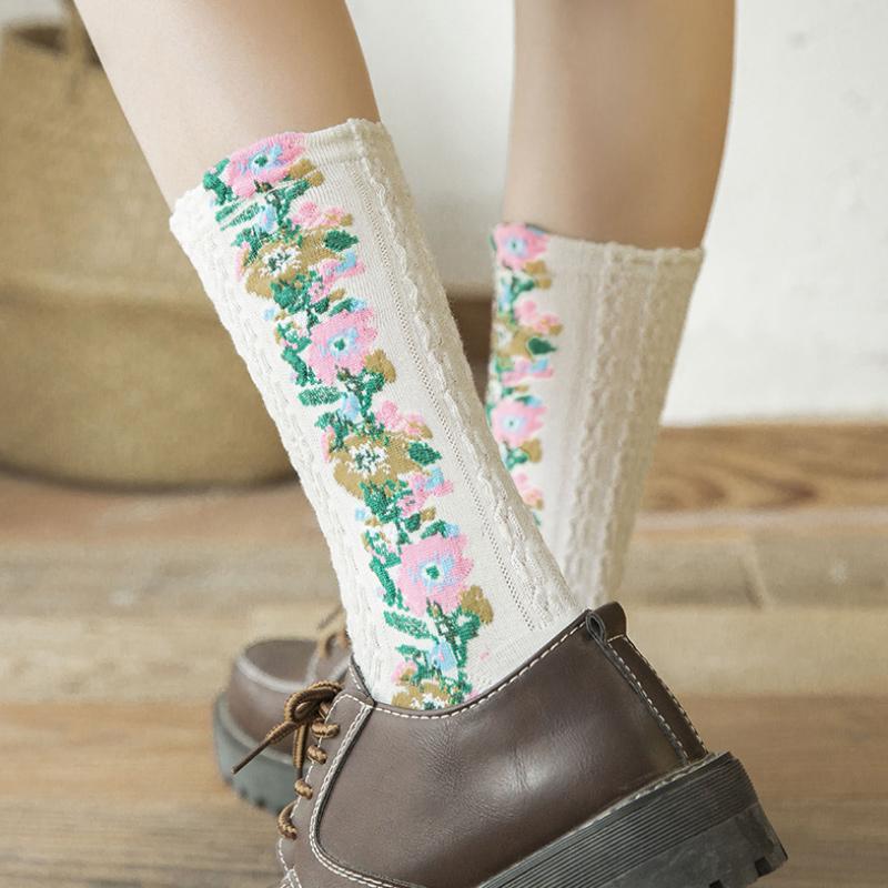 🎅Xmas Hot Sales - Free Shipping✈️Vintage Embroidered Floral Socks(5 pairs)