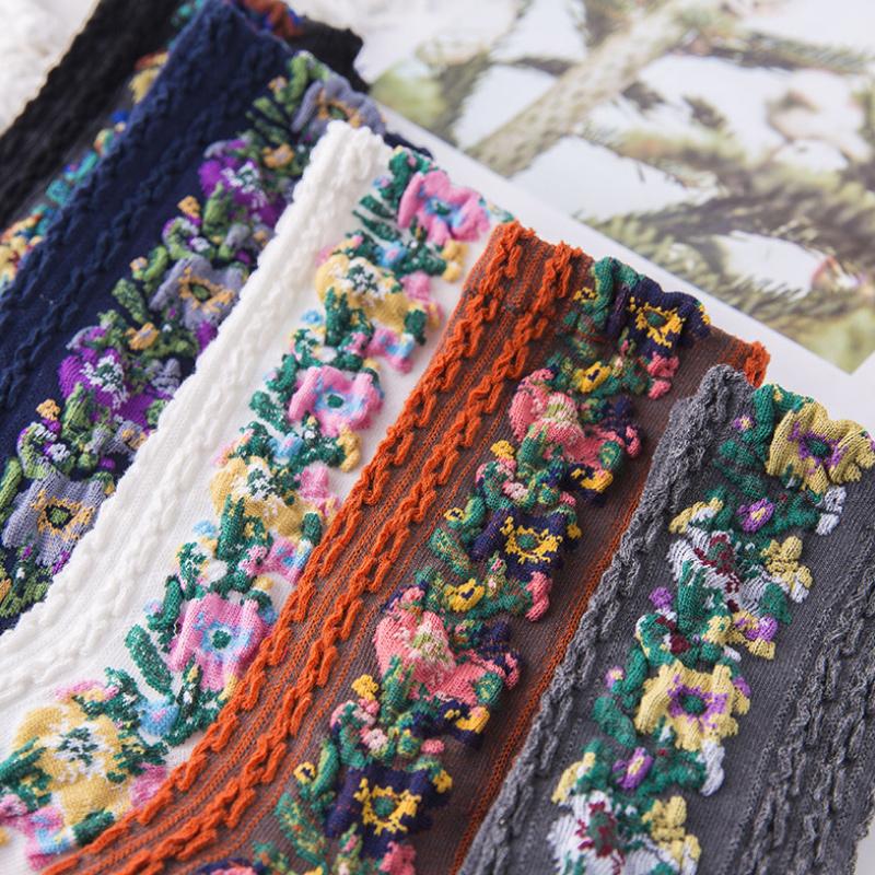 🎅Xmas Hot Sales - Free Shipping✈️Vintage Embroidered Floral Socks(5 pairs)