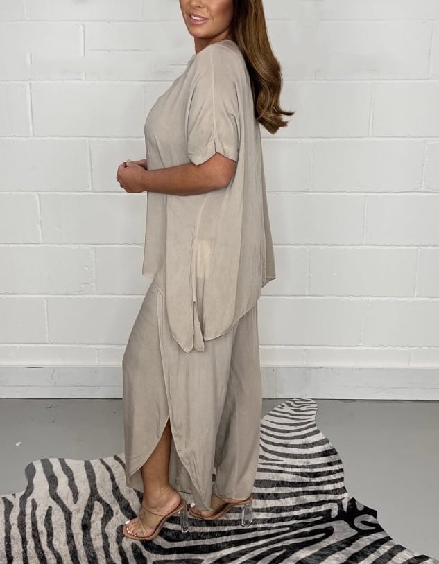 Limited Time 55% Off🔥🎁Floaty 2 Piece Sleeved Trouser Set