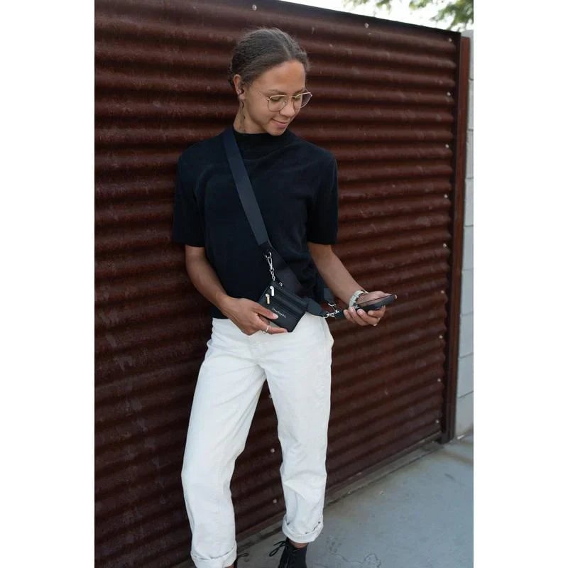 ❣️HOT SALE-59% OFF📱Crossbody Phone Strap with Zippered Pouch