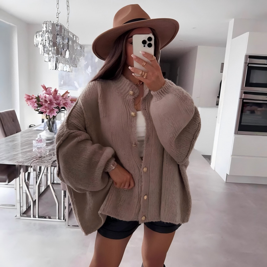 Chic Women's Round-Neck Sweater Coat